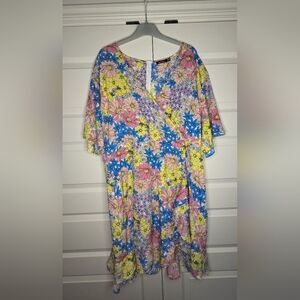 Boohoo US 22/UK 26 Multicolor Floral Split Dress V Neck Short Sleeve Polyester